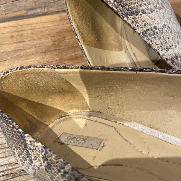 Geox snakeskin almond toe pumps - excellent condition! - Picture 4 of 8